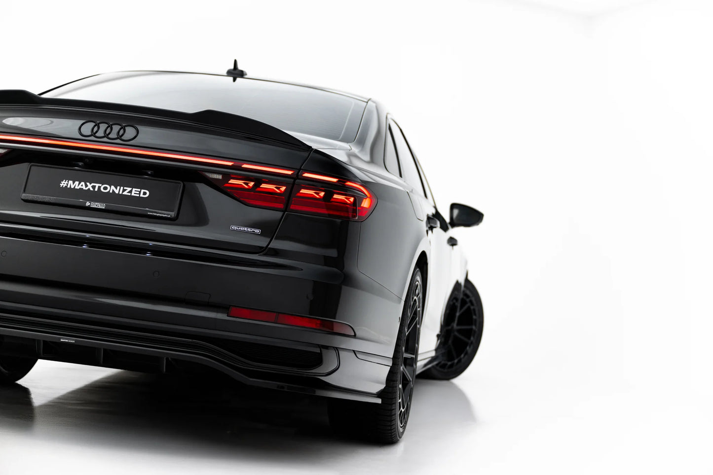 Arriere Splitter (avec une barre verticale) Audi A8 S-Line Long D5 Facelift