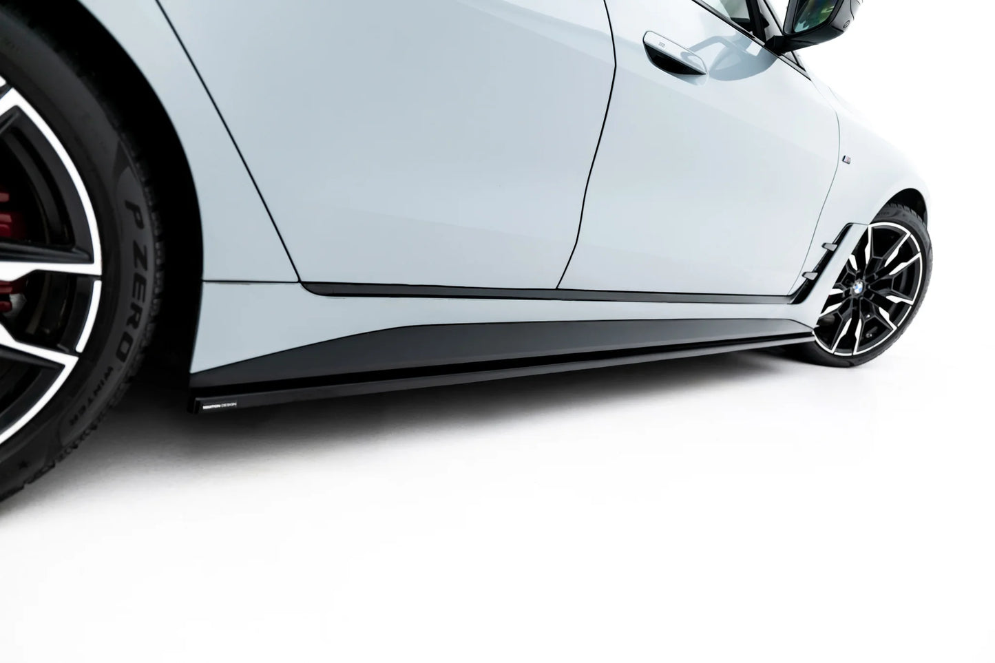Dokładki Progów V.1 BMW 4 Gran Coupe M-Pack / M440i G26