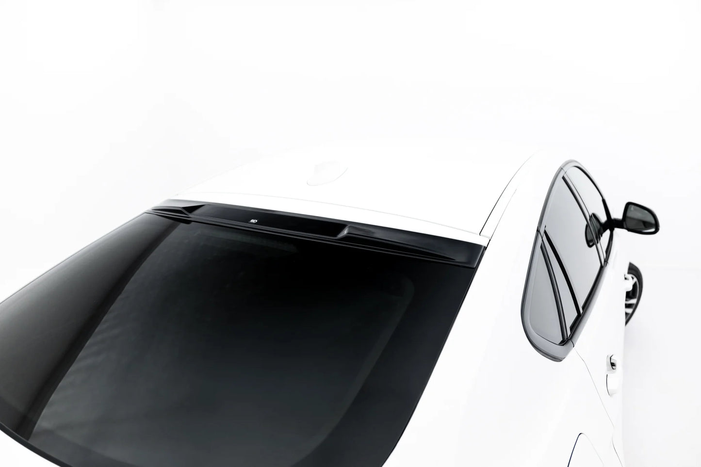 Die Erweiterung der Heckscheibe BMW X6 F16 M-Pack / X6 M F86