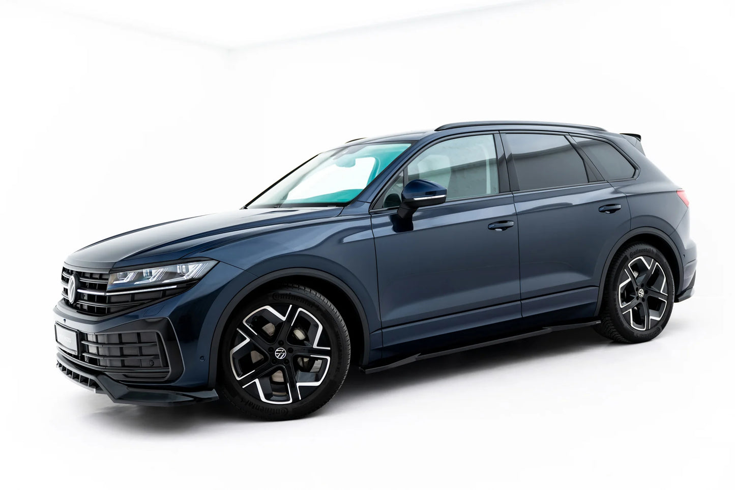 Dokładki Progów Volkswagen Touareg Elegance Mk3 Facelift