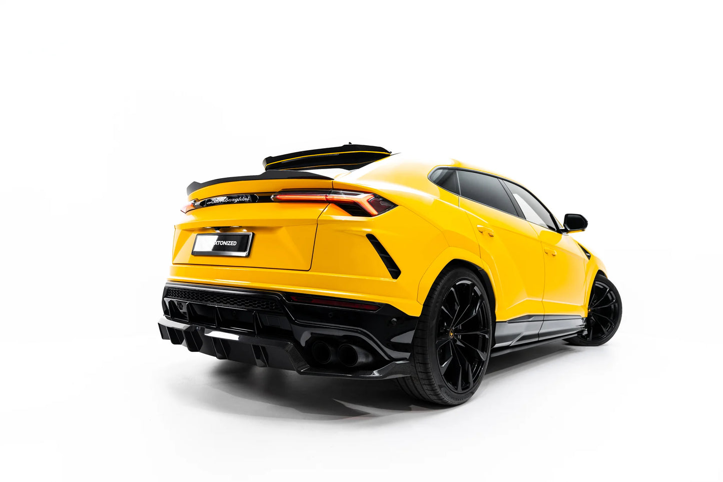 Prepreg Carbon Fiber Rear Splitter (mit einem vertikalem balken) Lamborghini Urus Mk 1