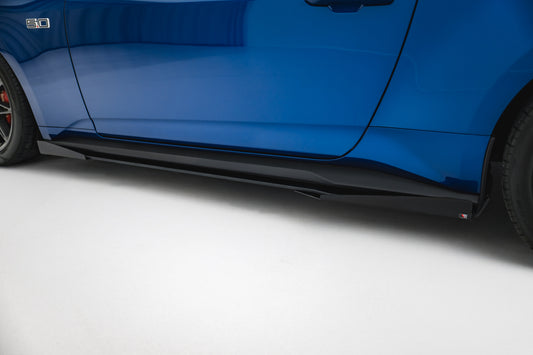 Dokładki progów Street Pro + Flaps Ford Mustang GT Mk7