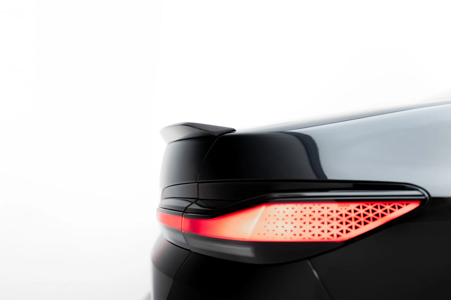 Karbonowy Spoiler Tylnej Klapy (Dolny) Prepreg BMW 7 M-Pack / M760e / i7 M-Pack G70