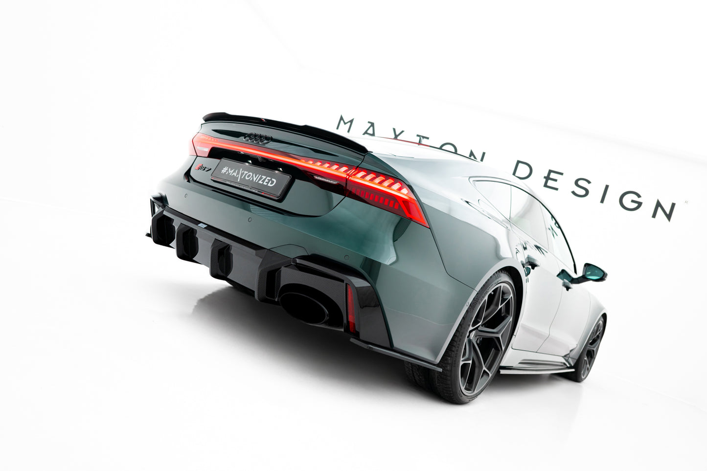 Karbonowe Splittery Tylne Boczne Prepreg Audi RS7 C8