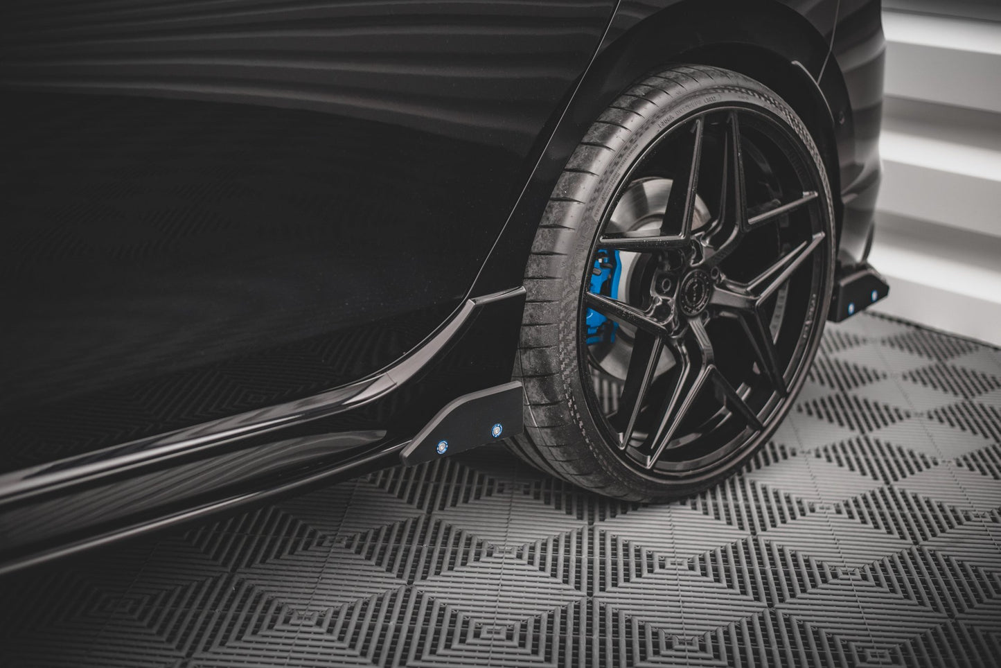 Side Skirts Diffusers V.2 + Flaps Volkswagen Golf R Hatchback Mk8