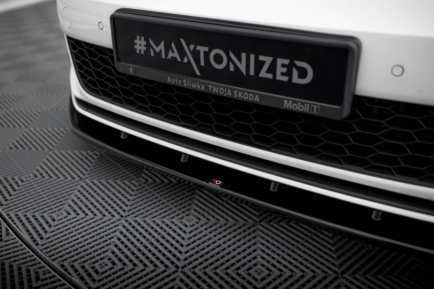 Front Splitter V.1 Volkswagen Golf GTI / GTD Mk7 Facelift