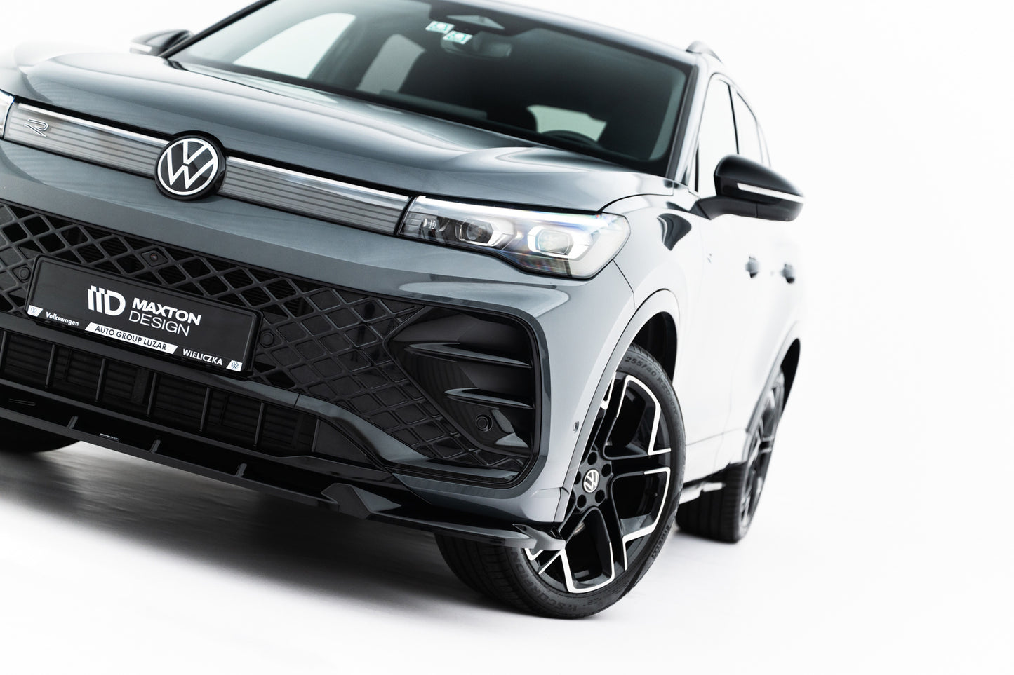 Front Splitter V.1 Volkswagen Tiguan R-Line Mk3 