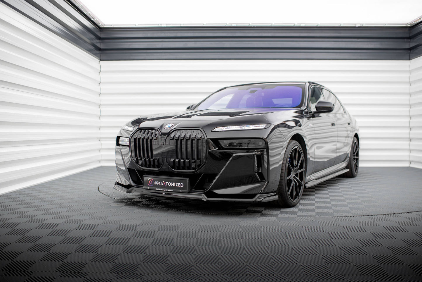 Front Splitter V.3 BMW 7 M-Pack / M760e / i7 M-Pack G70  