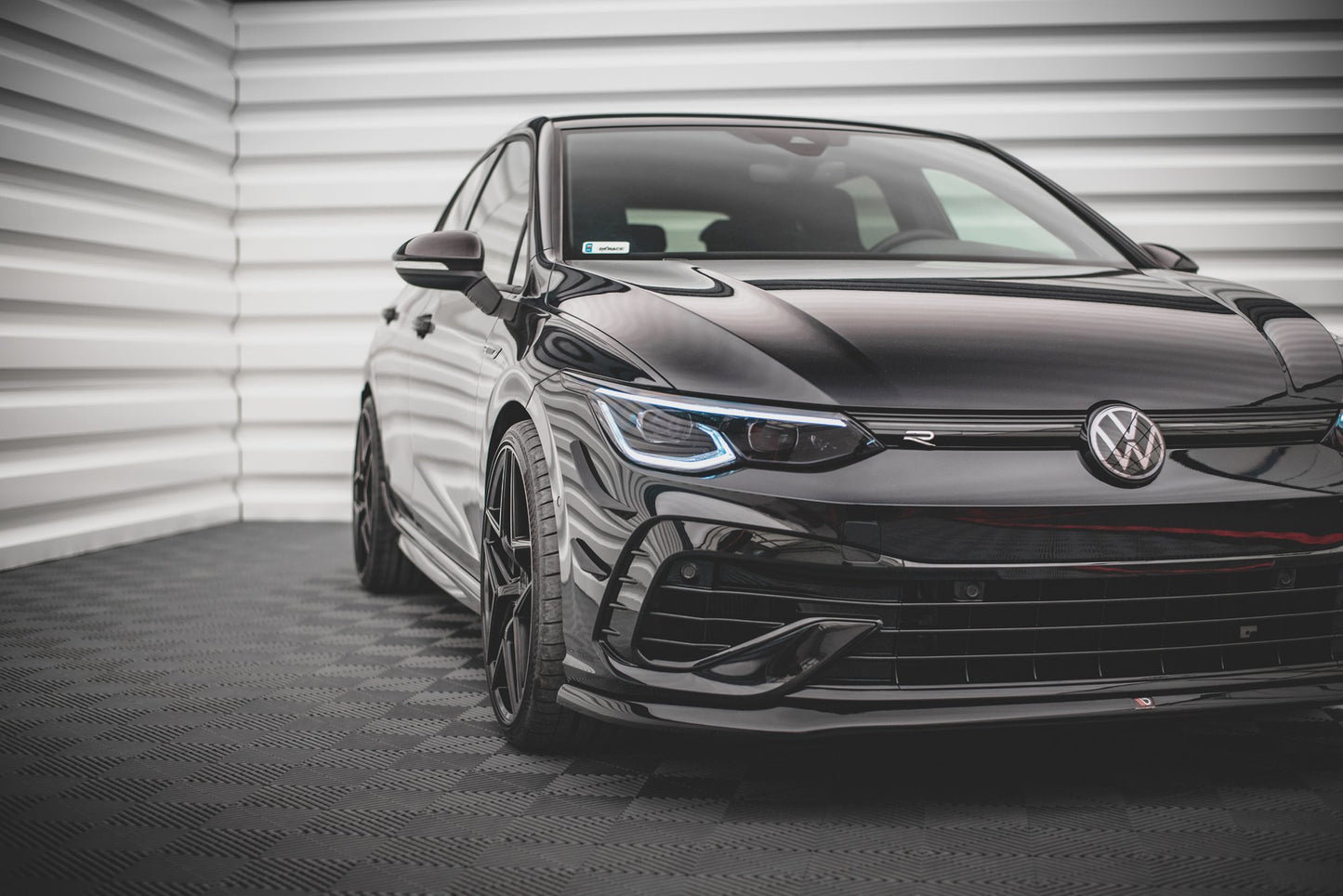 Front Splitter V.5 Volkswagen Golf R Hatchback / Variant  Mk8