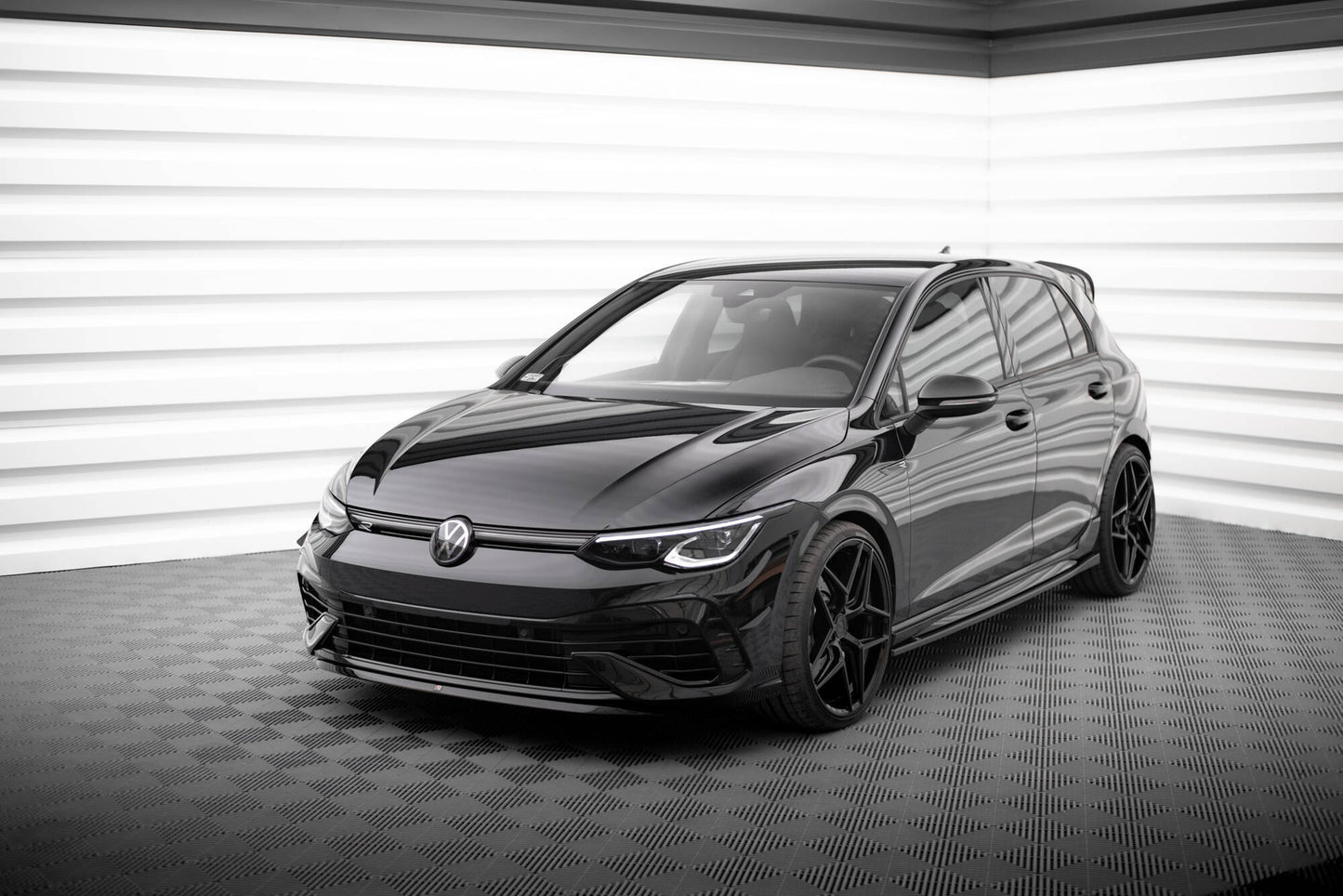 Front Splitter V.7 Volkswagen Golf R Hatchback / Variant  Mk8
