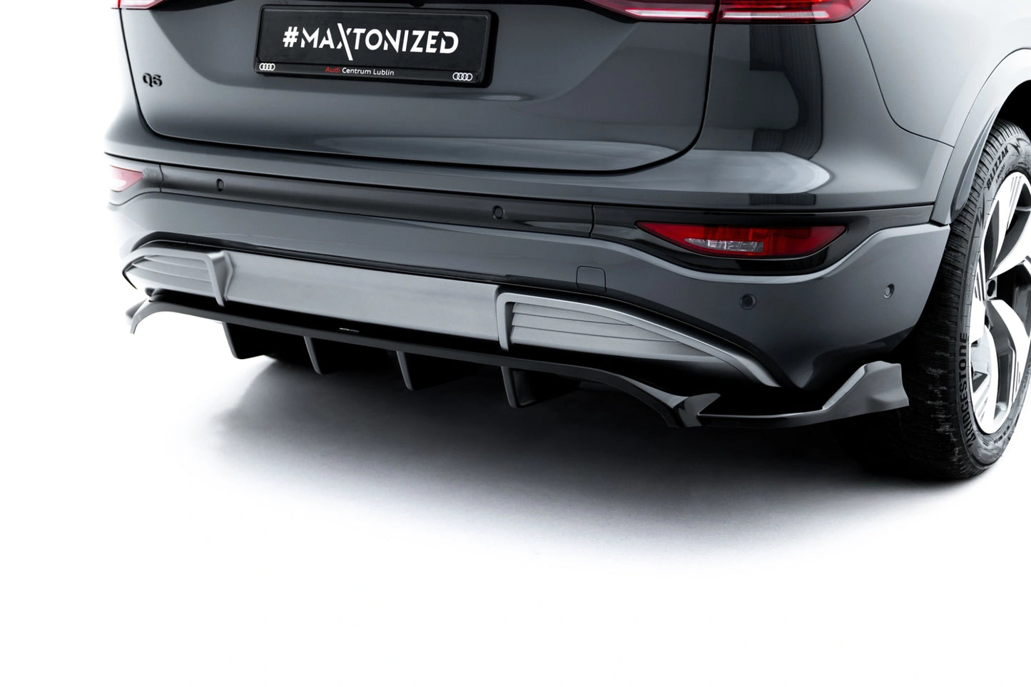Rear Splitter (with vertical bars) Audi Q6 e-tron S-Line / SQ6 e-tron SUV / Sportback Mk1