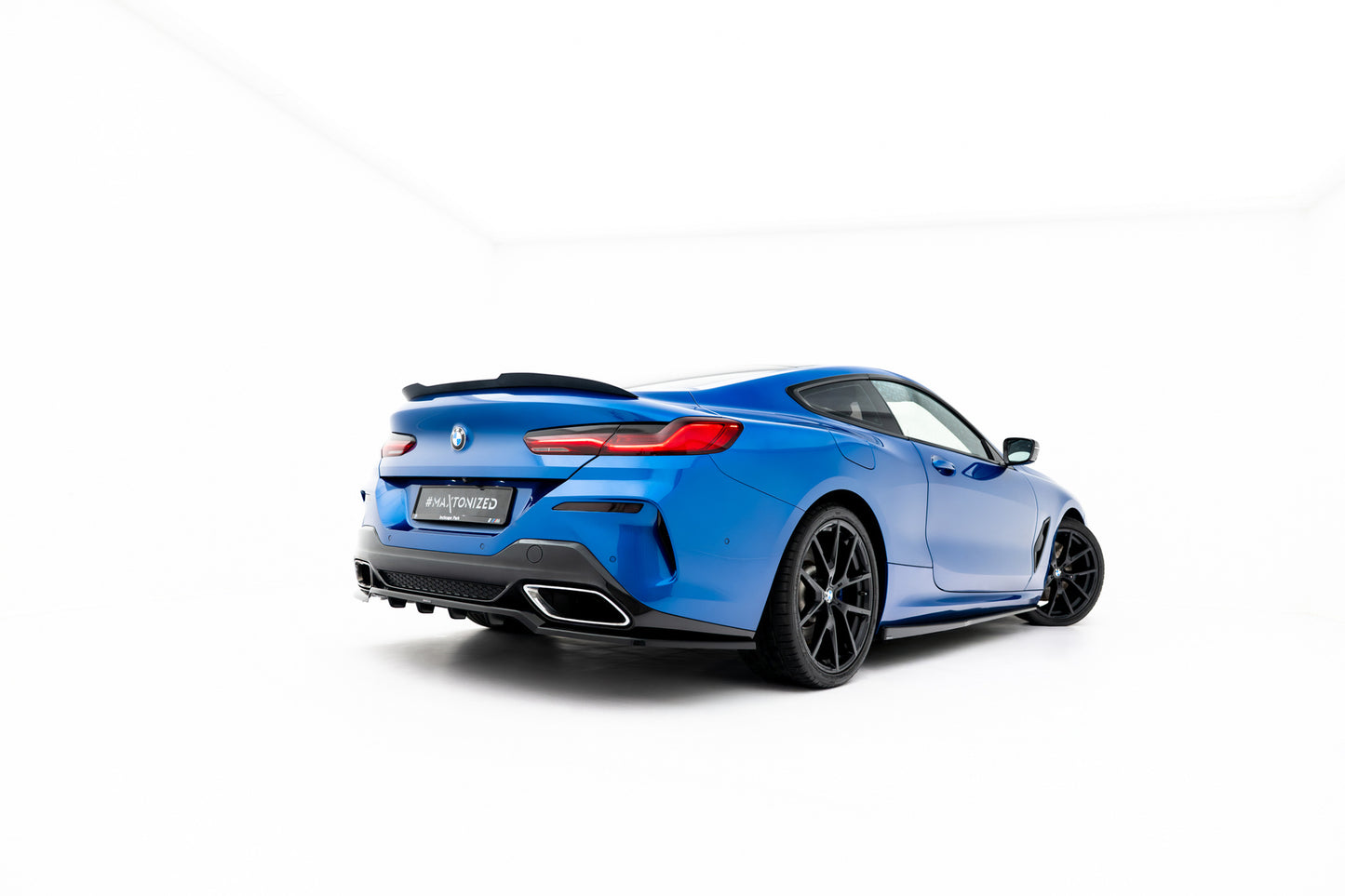 Rear Splitter (with vertical bars) BMW 8 Coupe M-Pack G15