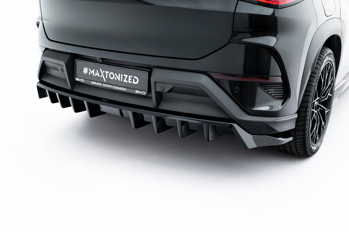 Rear Splitter (with vertical bars) BYD Sealion 7 Mk1