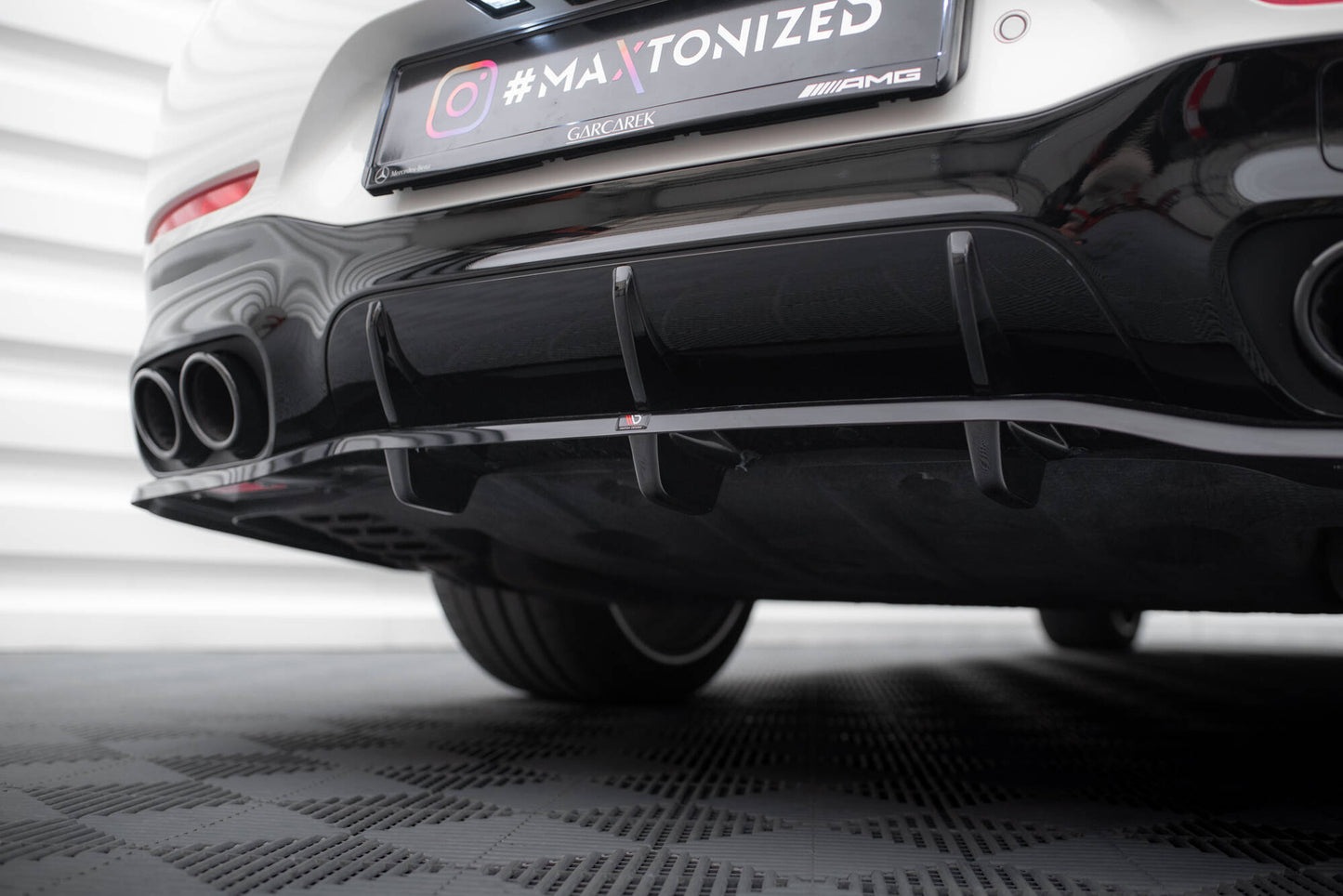 Rear Splitter (with vertical bars) Mercedes-AMG GT 43 4 Door Coupe V8 Styling Package X290