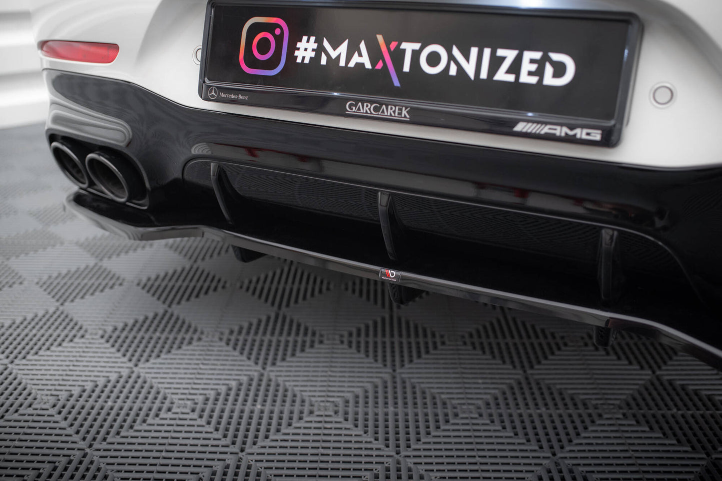 Rear Splitter (with vertical bars) Mercedes-AMG GT 43 4 Door Coupe V8 Styling Package X290