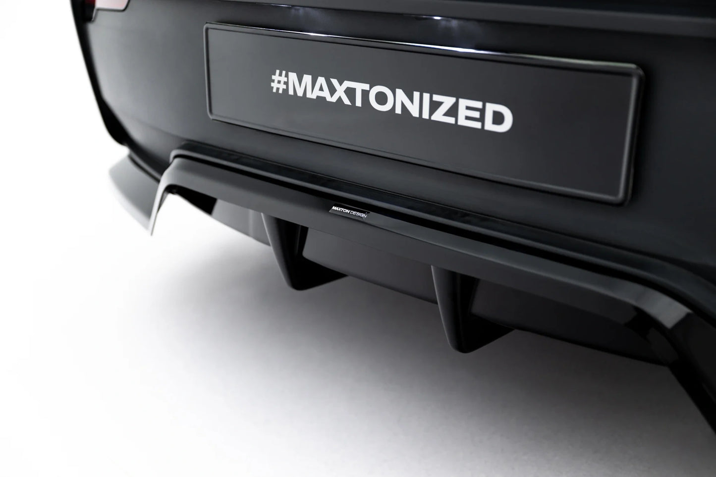 Rear Splitter (with vertical bars) Tesla Model Y Premium Mk1 Facelift