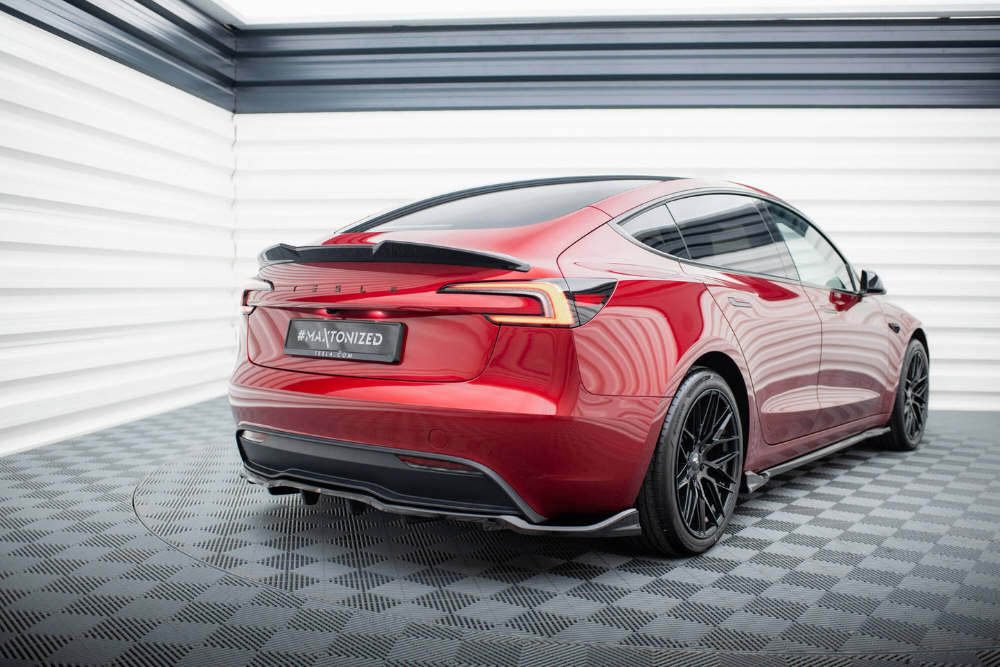 Rear Splitter (with vertical bars) V.1 Tesla Model 3 Project Highland(Facelift)