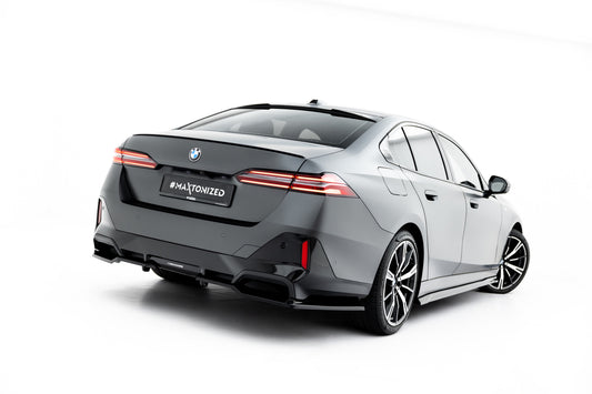 Rear Splitter (with vertical bars) V.2 BMW 5 / i5 M-Pack Sedan / Touring G60 / G61