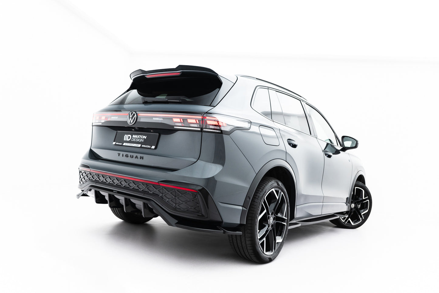 Rear Splitter (with vertical bars) Volkswagen Tiguan R-Line Mk3 