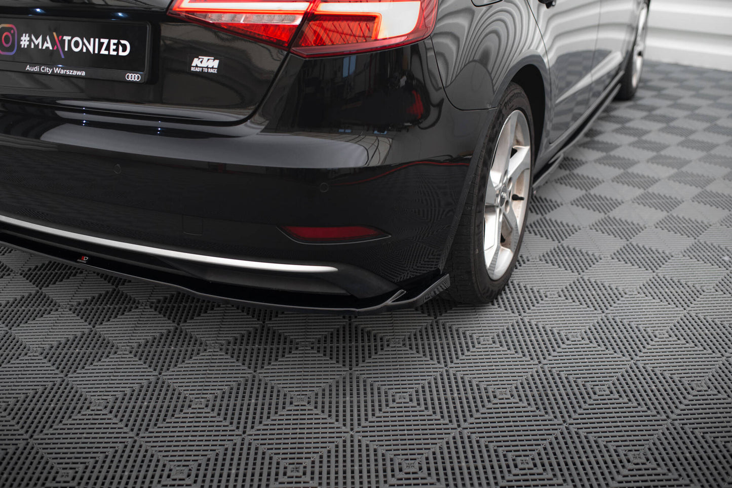 Rear Side Splitters Audi A3 Sportback 8V Facelift