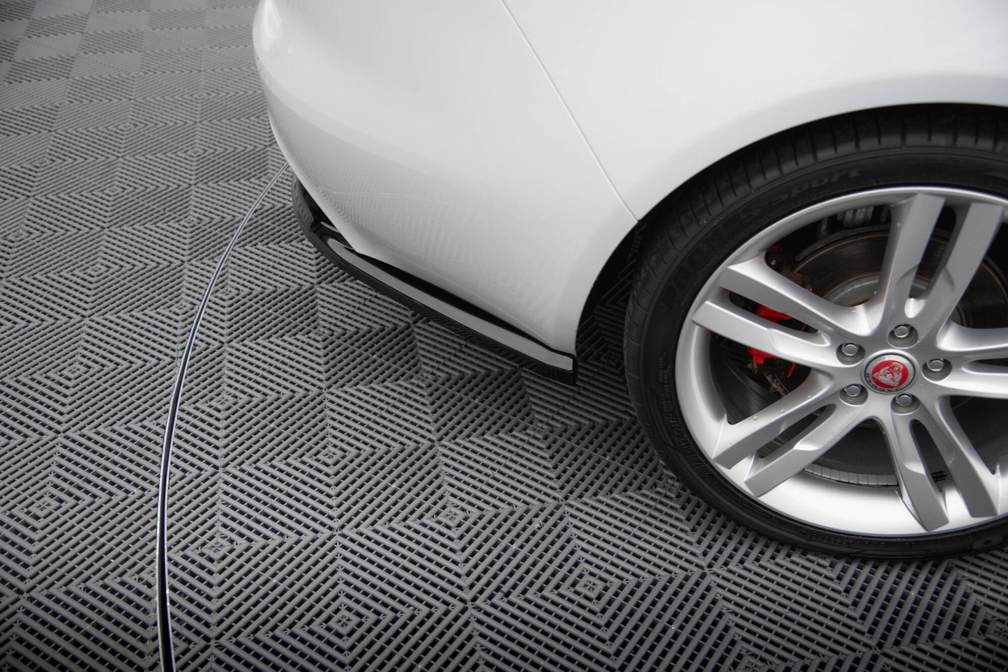 Rear Side Splitters Jaguar XE R-Sport X760