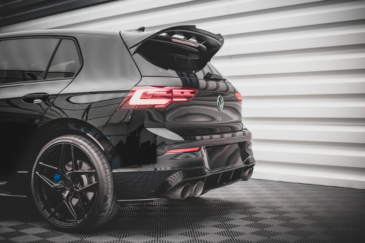 Rear Side Splitters V.1 for Volkswagen Golf R Hatchback Mk8