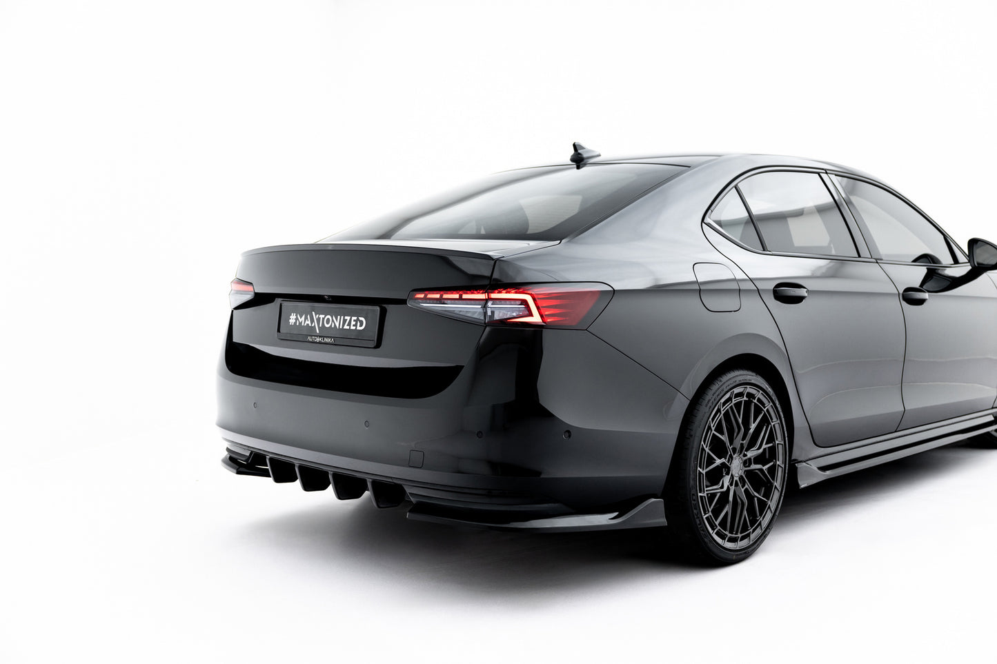 Rear Side Splitters V.2 Skoda Superb Sportline Mk4