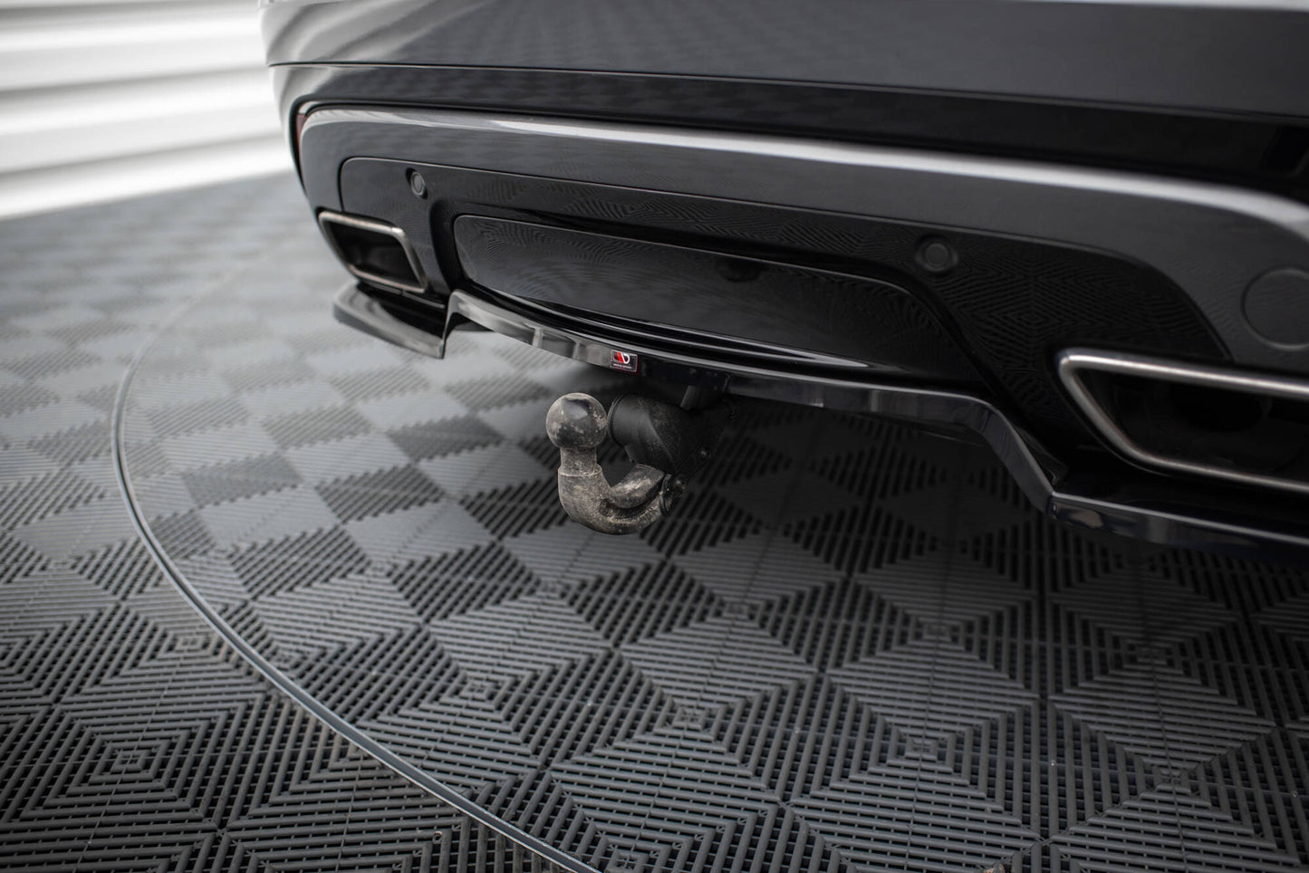 Set of Splitters Land Rover Range Rover Velar R-Dynamic Mk1 (The kit is compatible with the towbar)
