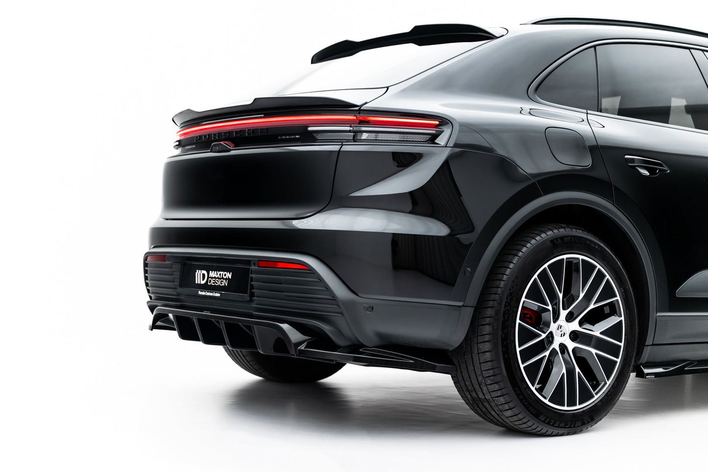 Set of Splitters Porsche Macan EV Mk1