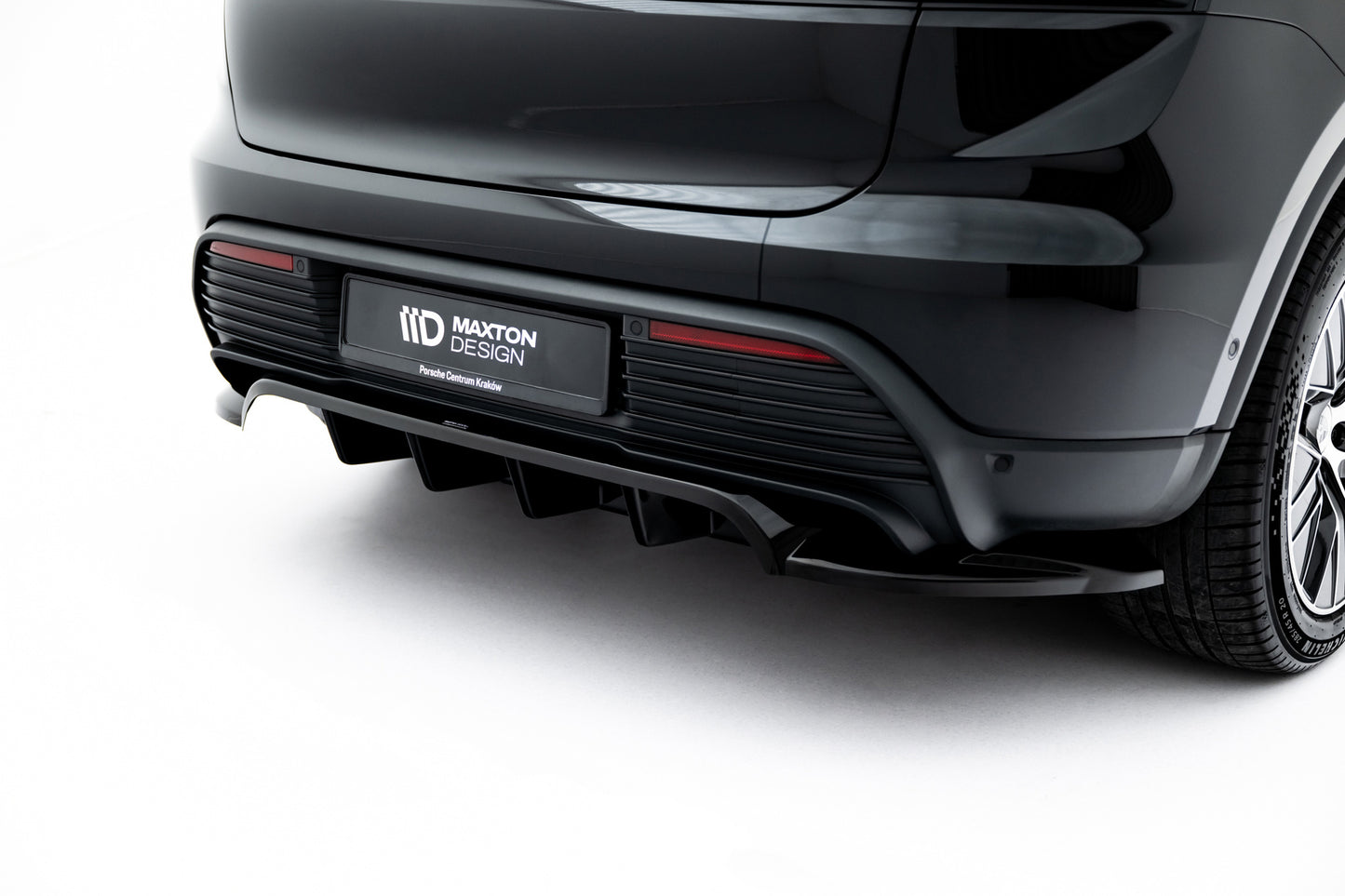 Set of Splitters Porsche Macan EV Mk1