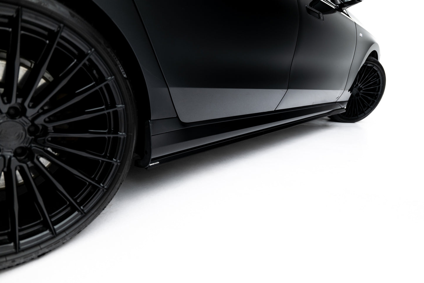 Set of Splitters V.2 BMW 740d / 740i  M-Pack G70  